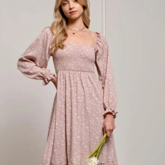 Flower & Feather Smocked Long Sleeve Floral Midi Dress Medium - Picture 11 of 16